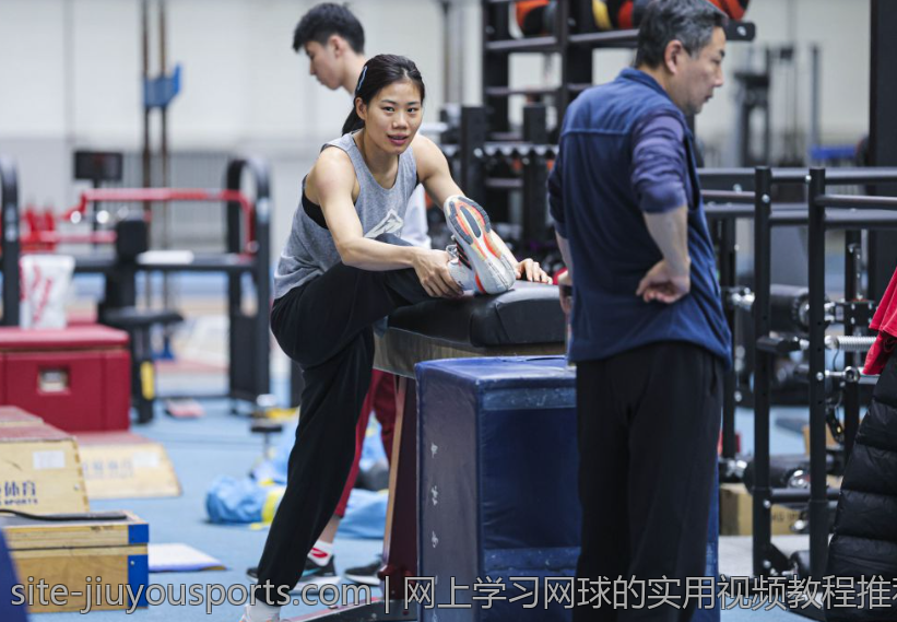 网上学习网球的实用视频教程推荐